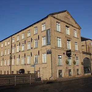 https://the-waterfront-lodge.yorkshirehotels.net